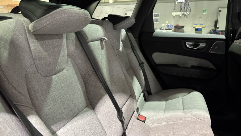 Volvo XC60 2.0 T8 [455] RC PHEV Ultimate Dark 5dr AWD Gtron Estate